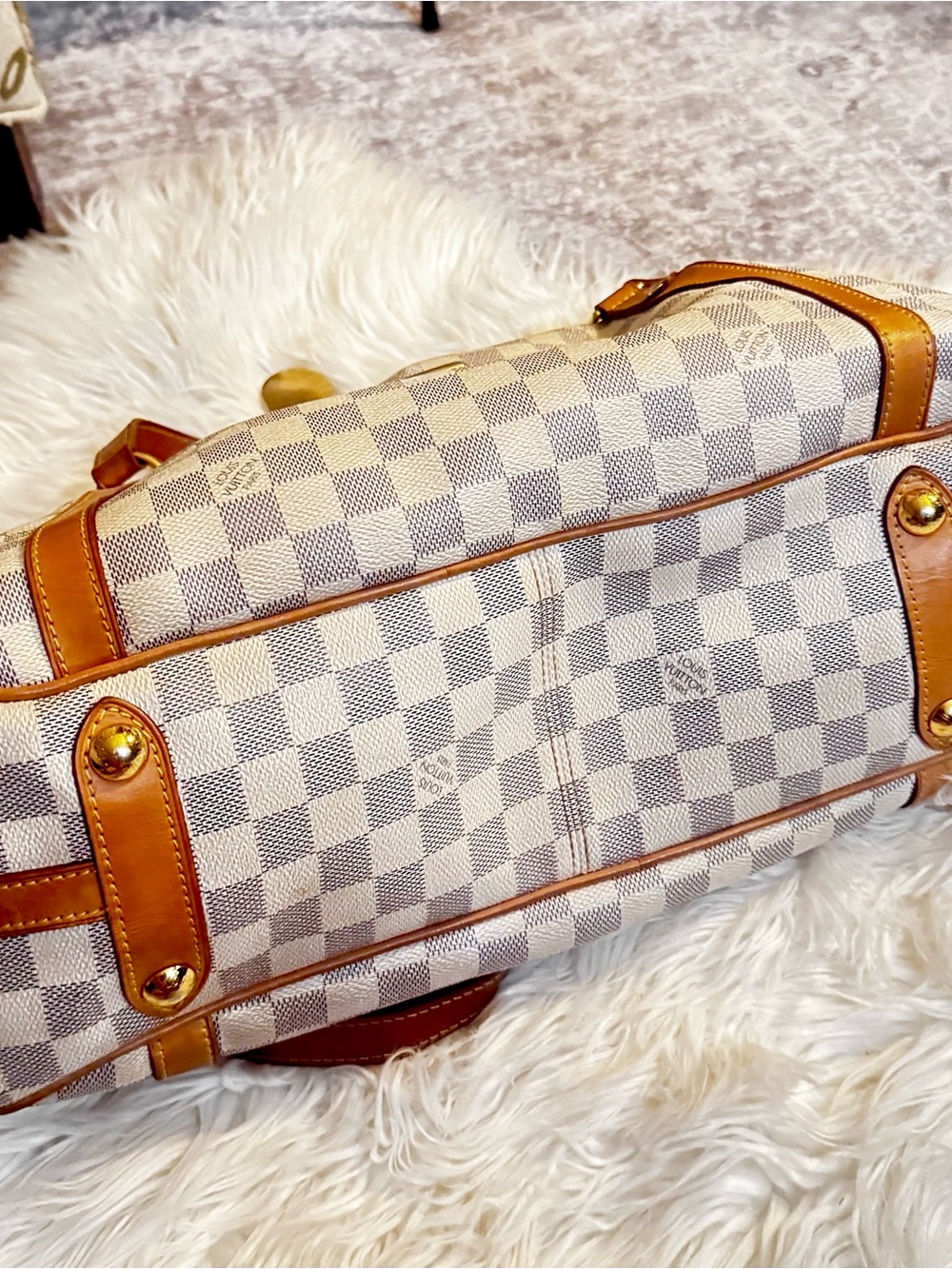 Louis Vuitton white damier SD1130